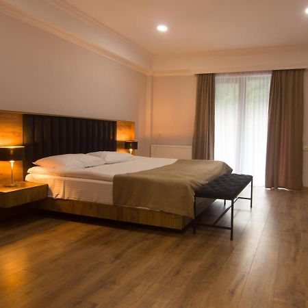 Lileo Inn Hotel Mestia Bagian luar foto