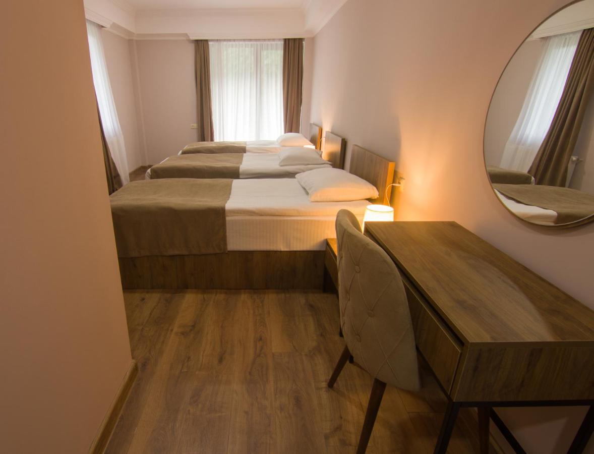 Lileo Inn Hotel Mestia Bagian luar foto